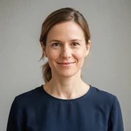 Spezialistin für SEO und KI-Sichtbarkeit